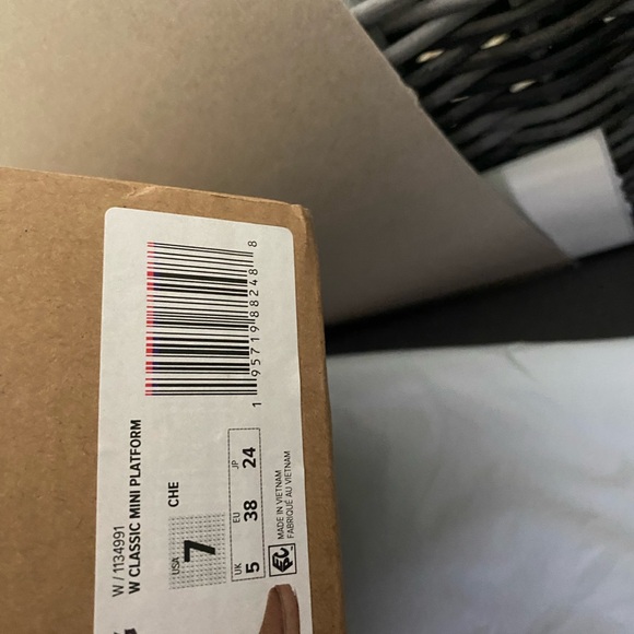 UGG mini women boots - Picture 2 of 5